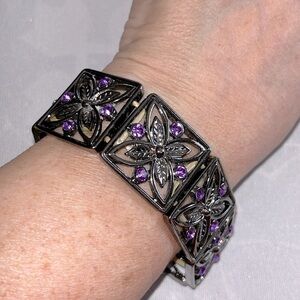 chunky floral bracelet gunmetal gray purple stones elastic 8 inches